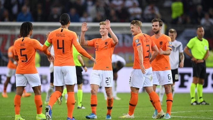 Hollanda'nın EURO 2020 kadrosu belli oldu