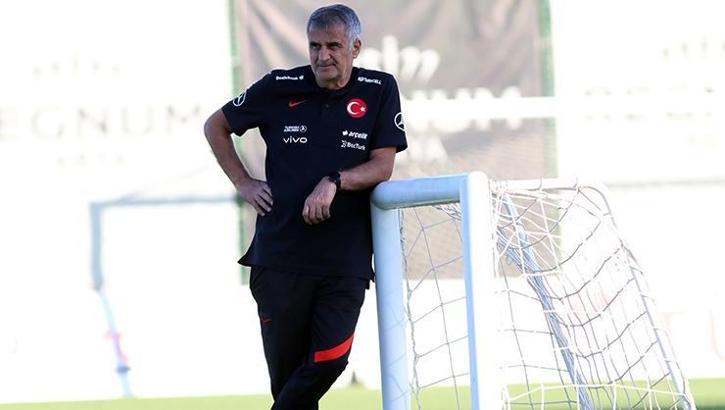 Şenol Güneş ile milliler 74. maçında