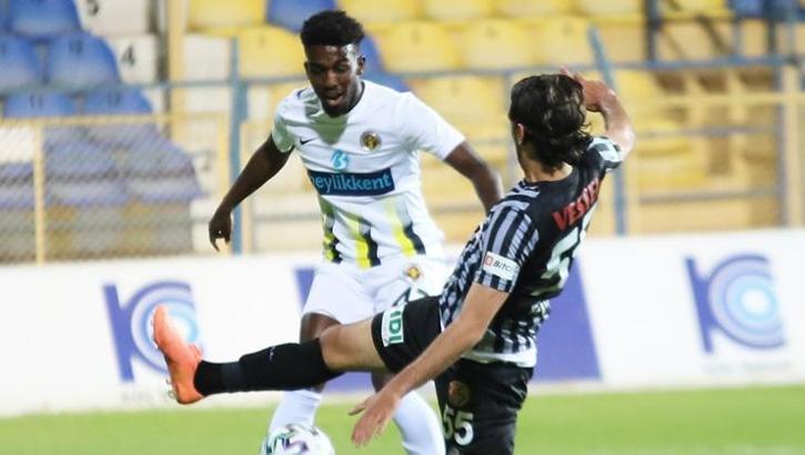Menemenspor Rasheed ve Mohamed'i bırakmayacak