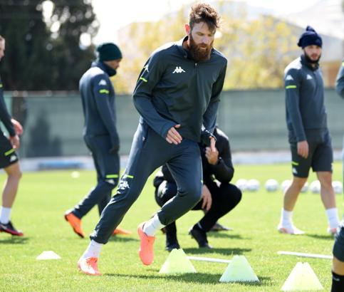 Denizlispor'da 3 futbolcu daha yolcu