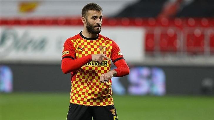 SON DAKİKA | Galatasaray Alpaslan Öztürk transferini bitirdi