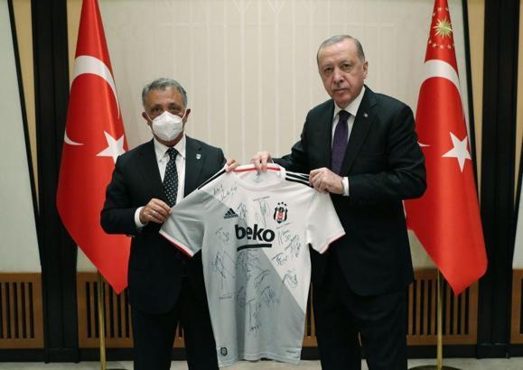 Cumhurbaşkanı Erdoğan Beşiktaş'ı kabul etti