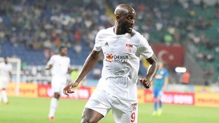 Sivasspor, Yatabare'nin sözleşmesini 2 yıl uzattı