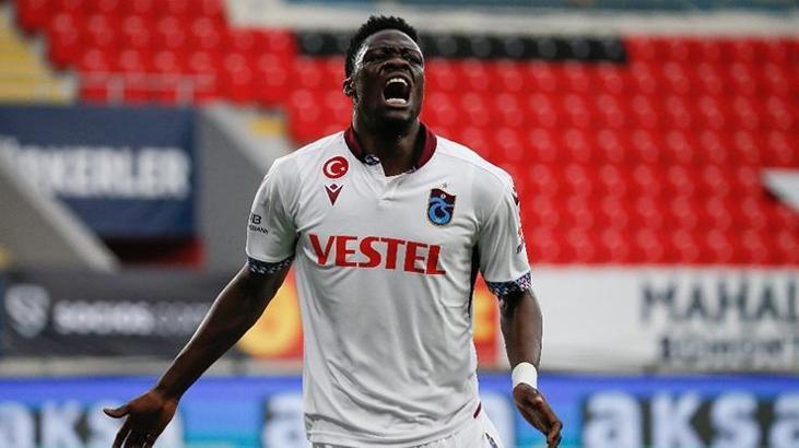 Ekuban Trabzonspor'dan ayrılıyor