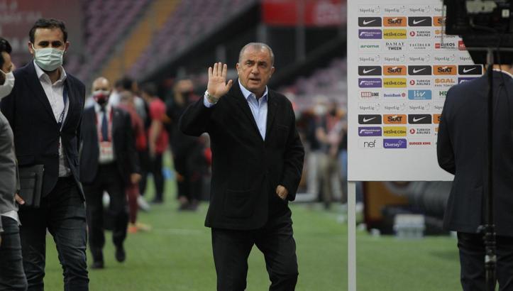 Galatasaray'da Fatih Terim'den veda sinyali: Hepiniz hakkınızı helal edin