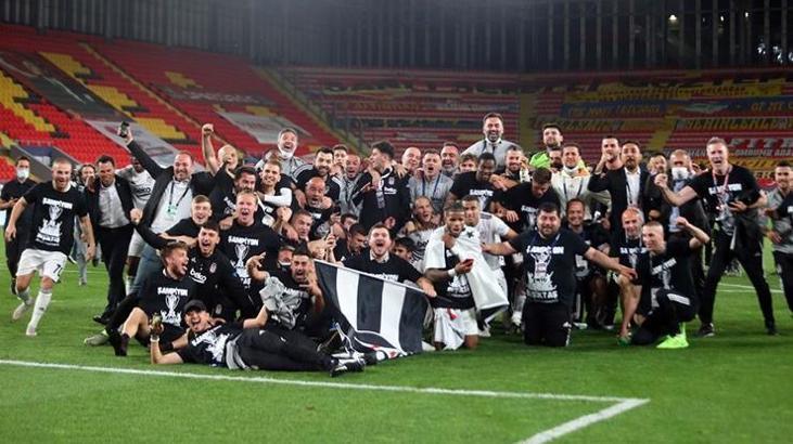 Beşiktaşlı futbolcular şampiyonlukla dev primi kaptı