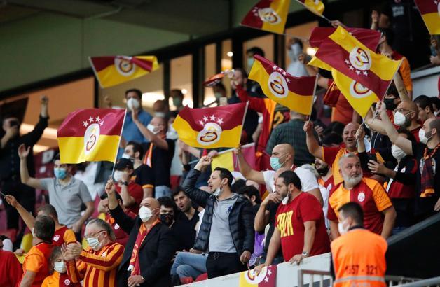 Galatasaray Başkanı Mustafa Cengiz, taraftarlar için devreye girdi