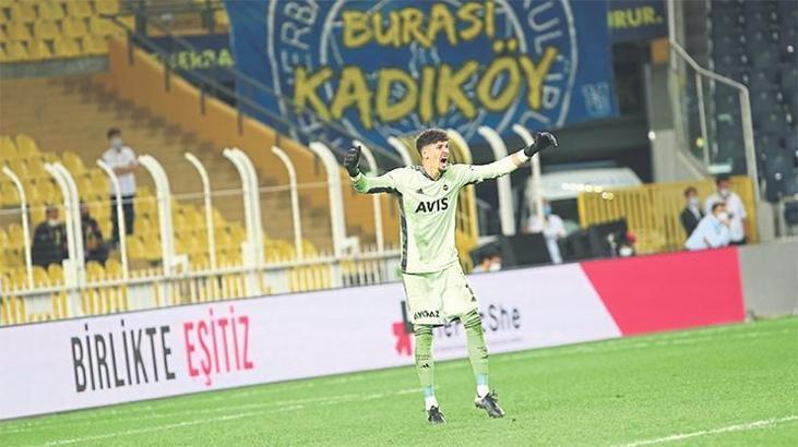 Altay Bayındır son maçta kadroda