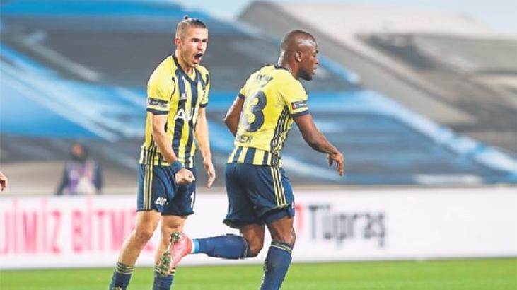 Emre Belözoğlu Pelkas ve Valencia ile görüştü