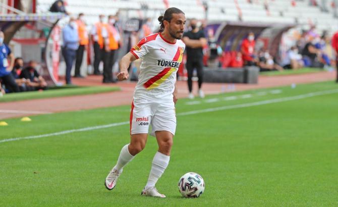Göztepe'de Halil Akbunar'ın Milli Takım daveti alması sevinç yarattı