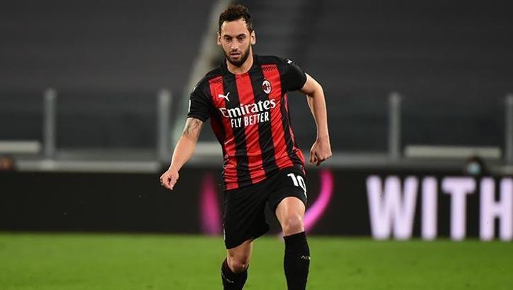 Hakan Çalhanoğlu Juventus'a transfer oluyor