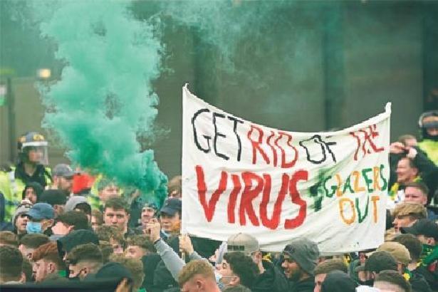 Manchester'da yine olay var