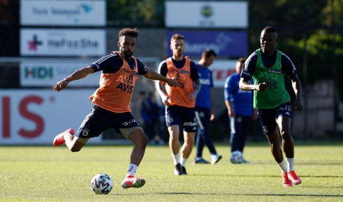 Fenerbahçe'de Altay Bayındır, Nazım Sangare ve Sadık Çiftpınar takımla çalıştı