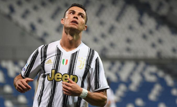 Cristiano Ronaldo tarih yazdı! Manchester United ve Real Madrid'in ardından Juventus...