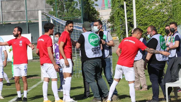 Foto muhabirlerine çirkin saldırı