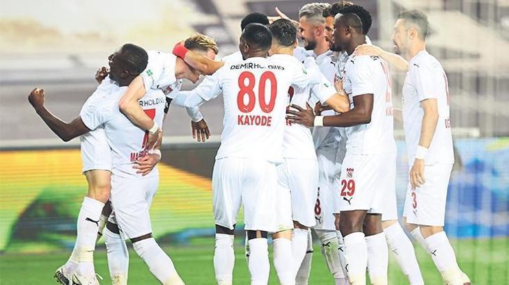 Sivasspor, zirvenin kaderini belirledi