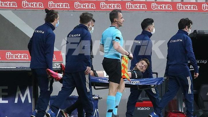 Beşiktaş'ta büyük şok! Adem Ljajic sakatlandı, sedyeyle çıktı