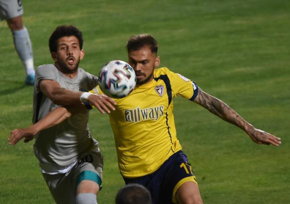 Bucaspor 1928, Arnavutköy Belediyespor'u Oğuz ve Tunç'la yıktı