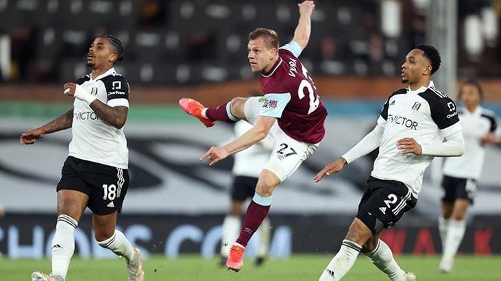 Lemina'nın formasını giydiği Fulham küme düştü