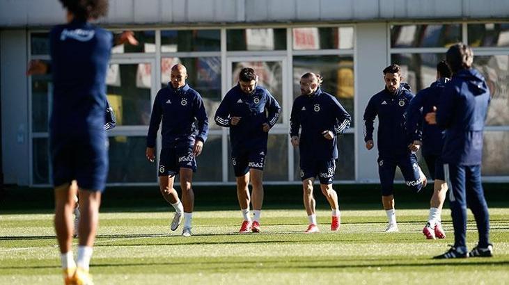 Fenerbahçe, Sivasspor maçı hazırlıklarını tamamladı