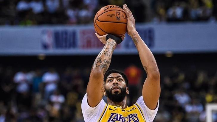 Los Angeles Lakers, Phoenix Suns'ı Anthony Davis'in 42 sayısıyla yendi