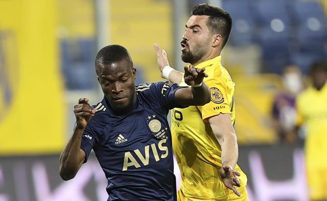 Fenerbahçe'de Valencia'dan zaferi getiren fedakarlık!