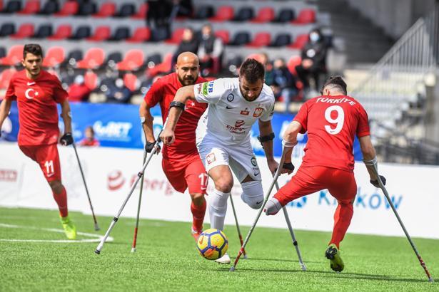 Ampute Futbol Milli Takımı, Polonya'yı 4-1'le geçti