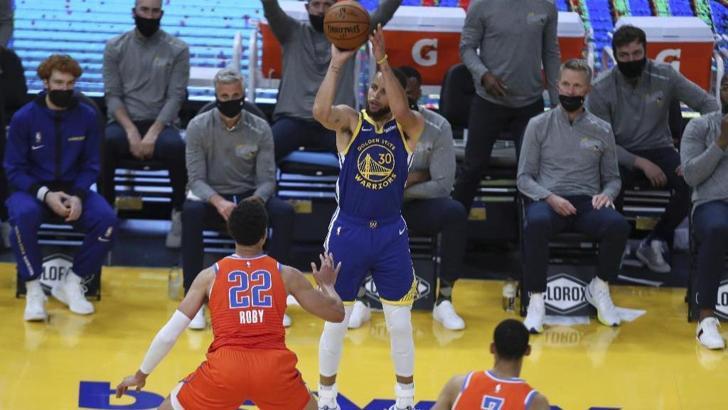 Golden State, Oklahoma City'yi rahat geçti | Curry'den 3 çeyrekte 49 sayı