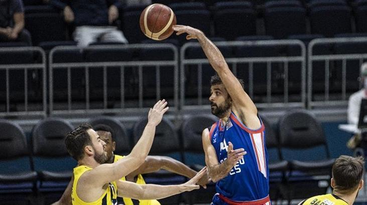 Anadolu Efes Fenerbahçe'yi yıktı: 84-88
