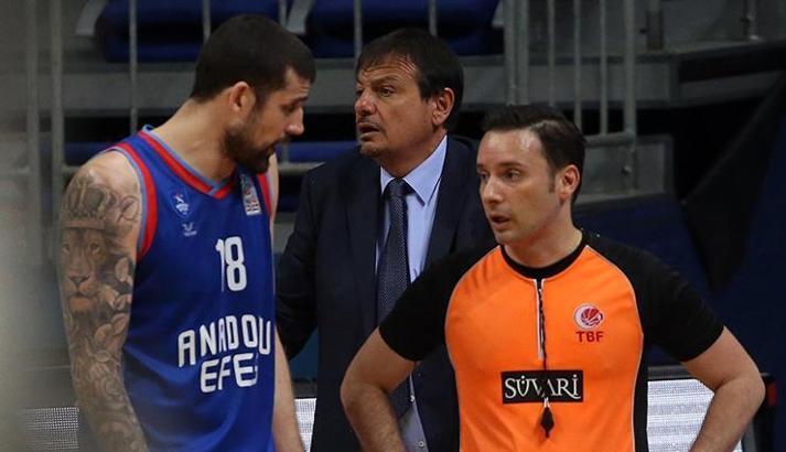 Ergin Ataman'dan hakem kararlarına