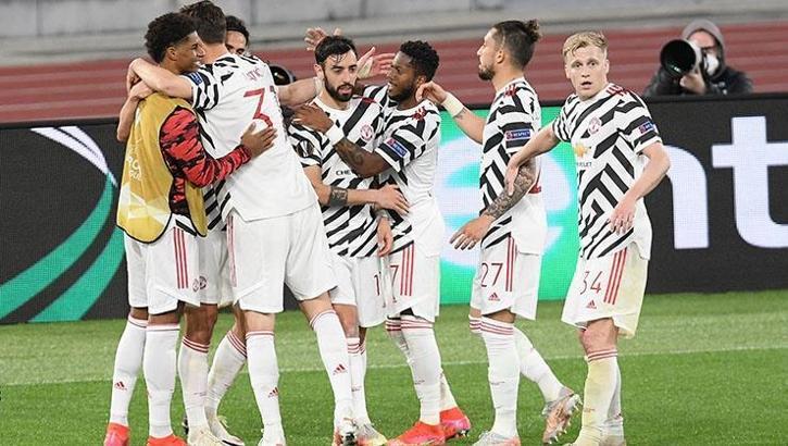 Süper Lig ikincisinin kaderini Manchester United belirleyecek