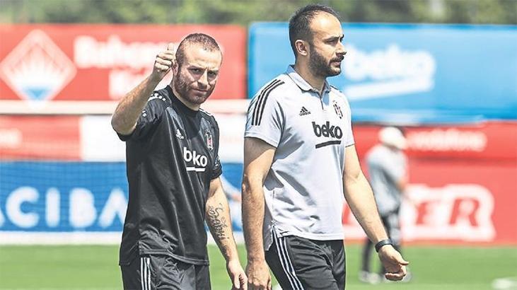 Beşiktaş'ta Aboubakar ve N'Koudou yok, Gökhan Töre var