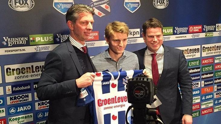 Martin Odegaard, resmen Heerenveen'de