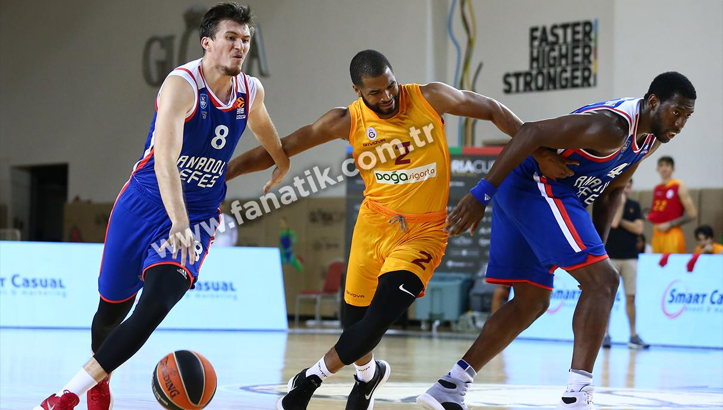 Anadolu Efes, Galatasaray Doğa Sigorta'ya kaybetse de finale yükseldi