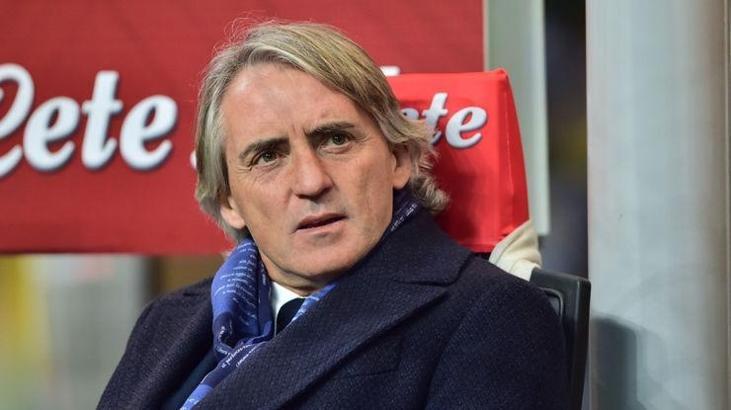 Wenger yerini Mancini'ye bırakabilir