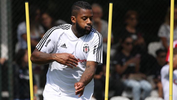 Beşiktaş'ta Jeremain Lens kontenjana takıldı