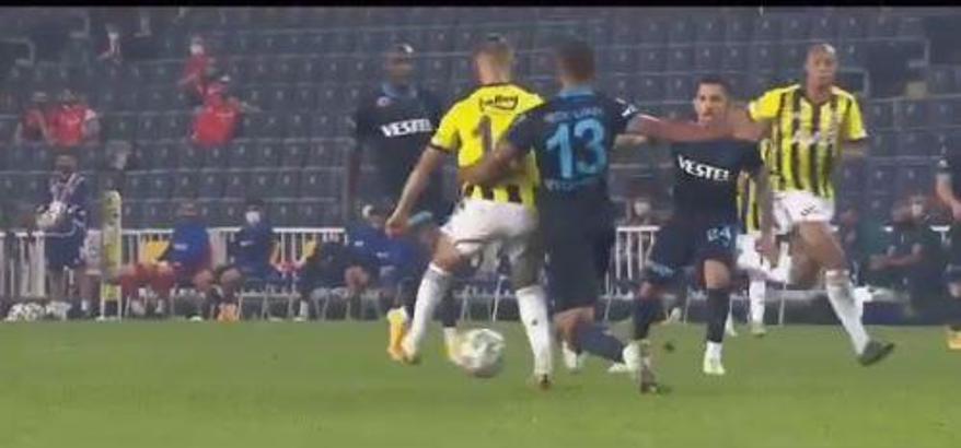 Dimitrios Pelkas'ın topuk pası gol getirdi, taraftarı da mest etti