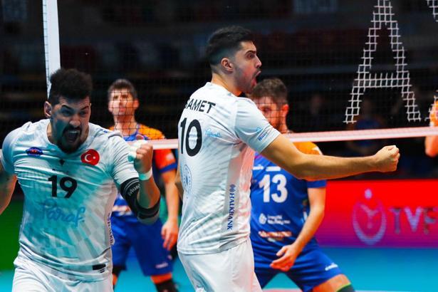 Halkbank-İnegöl Belediyespor maç sonucu: 3-1
