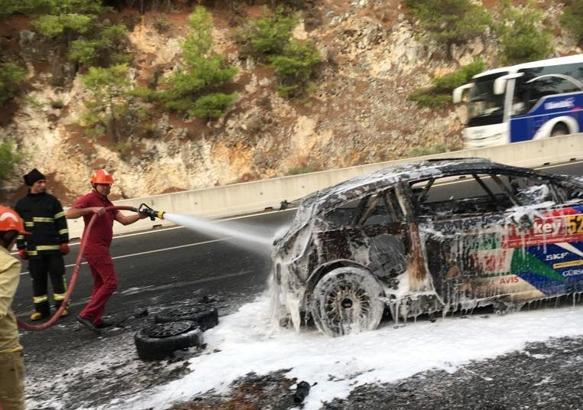 Dünya Ralli Şampiyonası'nda araç yangını