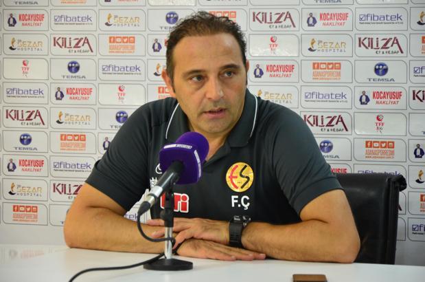 Fuat Çapa: Eskişehirspor'a hizmet etmek her teknik adam için bir onurdur