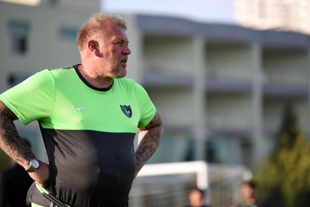 Robert Prosinecki: Beşiktaş'ı yenmeliyiz