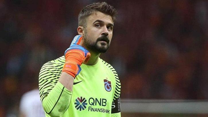 Trabzonspor'un eski kalecisi Onur Kıvrak'tan Fenerbahçe paylaşımı