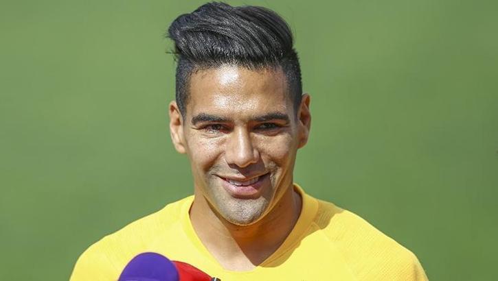 Kolombiya'dan Falcao için çarpıcı sözler: 40 yaşına kadar oynar!