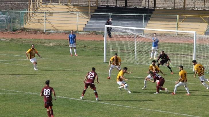 Elazığspor'a Bayburt Özel İdarespor çelmesi