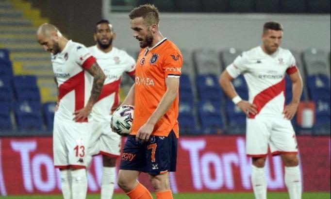 Edin Visca, Başakşehir'i sırtlıyor