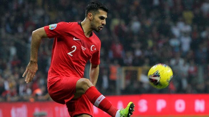 Jose Mourinho, milli futbolcu Mehmet Zeki Çelik'i kadrosunda görmek istiyor