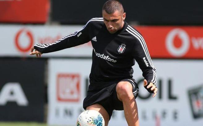 Beşiktaş'ta Burak Yılmaz'a özel program