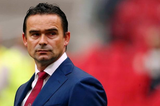 Efsane Hollandalı Overmars'tan ağır sözler: UEFA, Trump gibi!