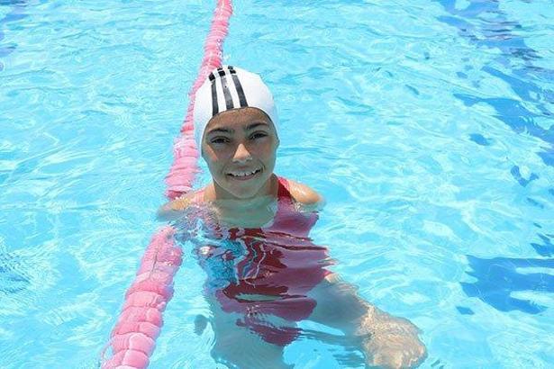Milli yüzücü Sevilay Öztürk'ten bronz madalya
