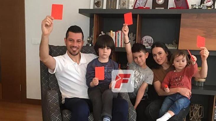 Evdeki Ali Palabıyık! FIFA kokartlı hakem Deniz Çoban'ın sorularını yanıtladı